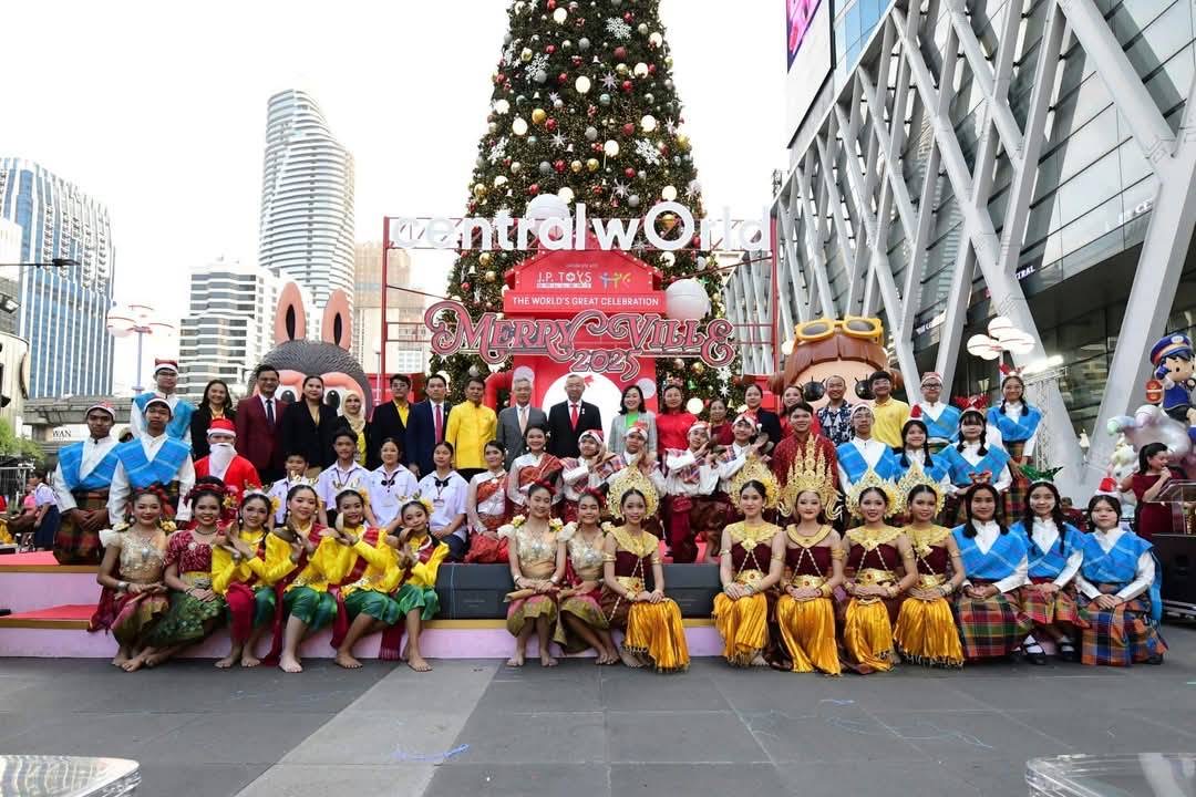 ร่วมแสดงพิธีเปิดเรียนดีมีความสุข